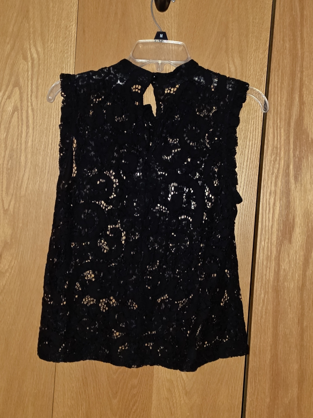 Nanette Lepore Black Floral Lace Sleeveless Top $25 EUC